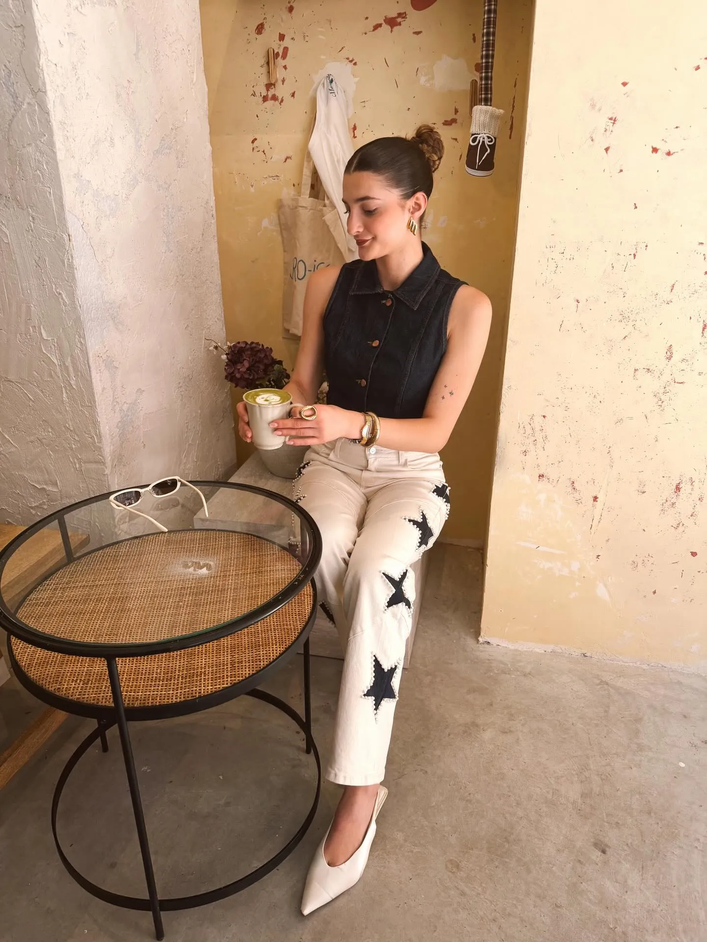Rincón del local con café de especialidad